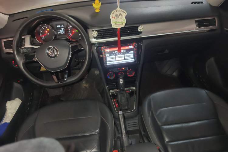 Used Volkswagen Bora 2016 230TSI DSG Comfort Model
