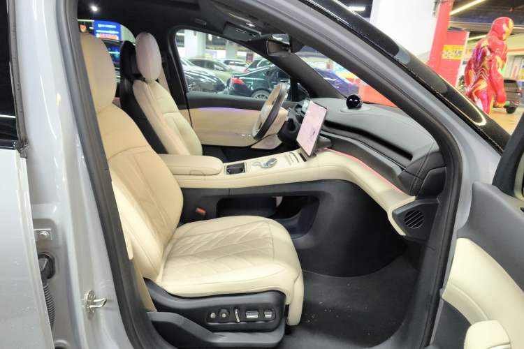 Used Nio ES6 2025 75 kWh
