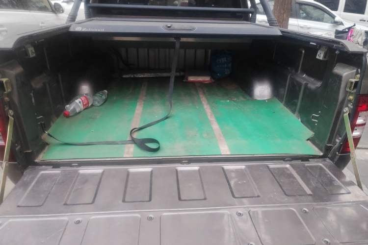 Used CHANGAN KAICHENG Shenqi F30 2018 1.5L Comfort Trim Short Wheelbase DAM15L Trunk