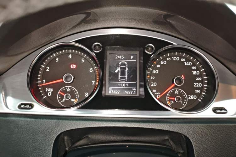 Used Volkswagen FAW-Volkswagen CC 2016 1.8TSI Prestige Model Instrument Cluster