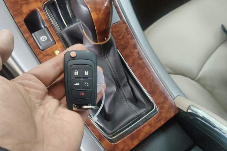 Used Buick LaCrosse 2013 2.4L SIDI Elite Comfort Version Vehicle Key