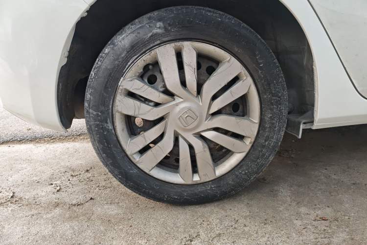 Used Honda Fit 2016 1.5L LX CVT Comfort Model Right Rear Wheel Hub