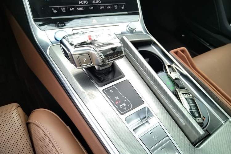 Used Audi A6L 2025 45 TFSI Prestige Dynamic Edition + Ventilated Comfort Package
