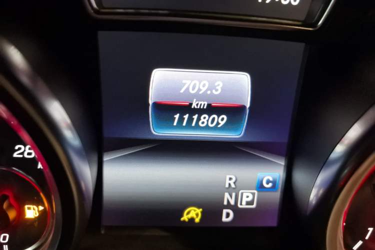 Used Mercedes-Benz GLE AMG 2017 AMG GLE 43 4MATIC Odometer Close Up