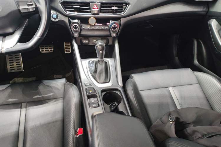 Used Hyundai Lafesta 2019 280TGDi Sport Edition China VI Gear Lever