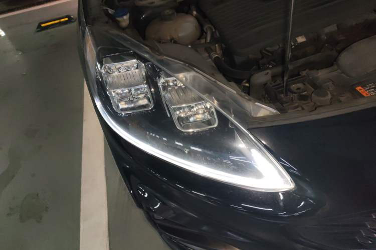 Used Ford Escape 2020 EcoBoost 245 Four-Wheel Drive ST-LINE Deluxe Edition