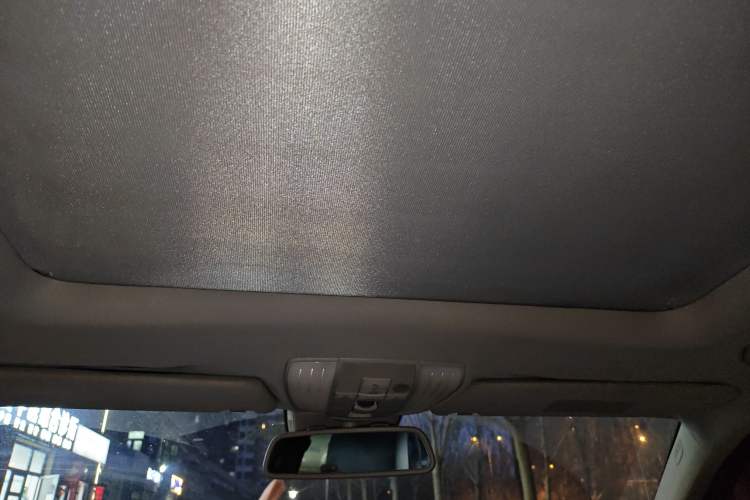 Used Mercedes-Benz E-Class 2010 E 300 L Fashion Model