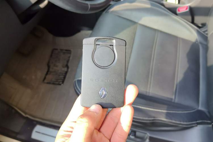 Used Renault Koleos 2015 2.5L 4x4 Comfort Edition Vehicle Key