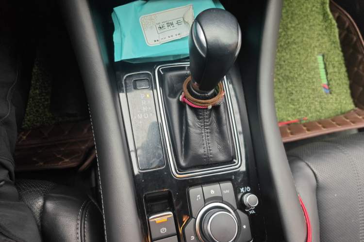 Used Mazda Atenza 2020 2.0L Blue Sky Luxury Edition