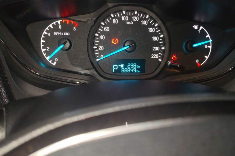 Used Ford Escort 2015 1.5L Automatic Fashion Model
