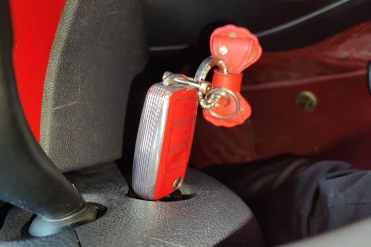 Used Volkswagen Beetle 2015 180TSI model
