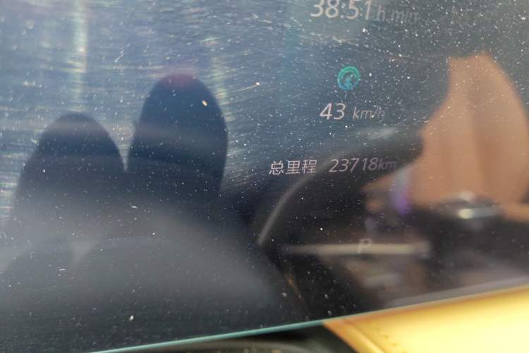 Used Roewe RX5 2023 1.5T Elite Edition Odometer Close Up