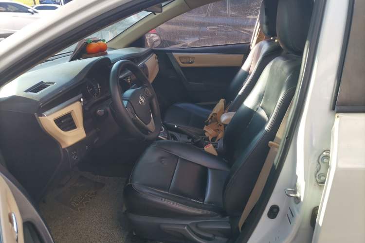 Used Toyota Levin 2017 Revised Dual-Engine 1.8H GS E-CVT Elite Sunroof Version China V Standard
