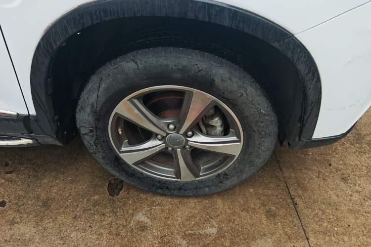 Used Haval H6 2015 Revised Version Sport Edition 1.5T Manual Transmission Two-Wheel Drive Elite Grade