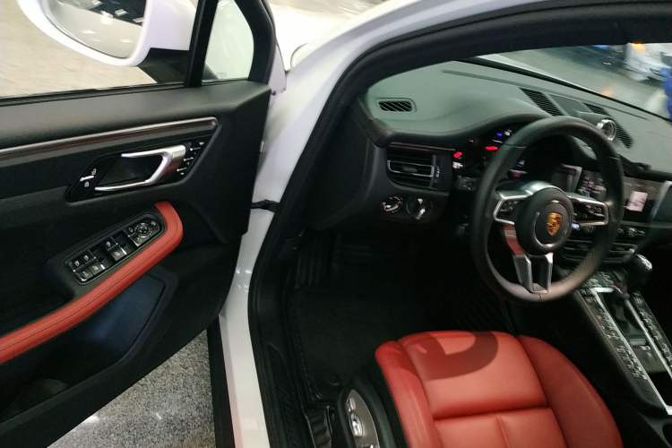 Used Porsche Macan 2021 Macan 2.0T