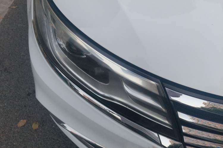 Used Roewe i6 New Energy 2017 45T Hybrid Connect & Smart Enjoyment Edition
