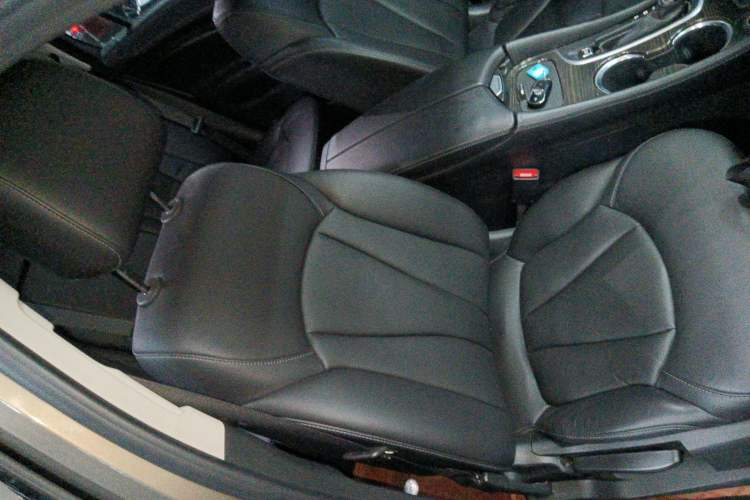 Used Buick Envision 2018 20T Two-Wheel-Drive Elite Model