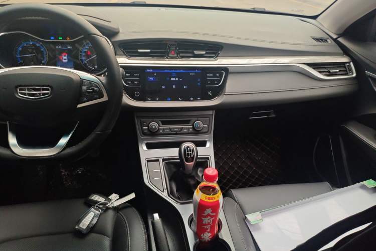 Used Geely Auto Emgrand 2019 Leading Edition 1.5L Manual Luxury Model China VI Standard Audio And AC Panel