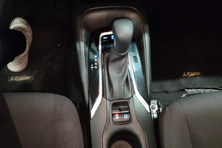 Used Toyota Levin 2022 Facelift TNGA 1.5L CVT Progressive Edition Gear Lever