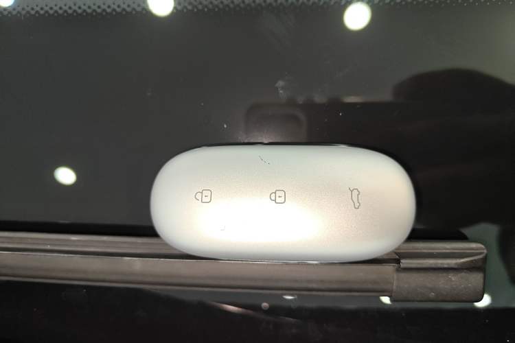 Used Li Auto L8 2023 Pro Model
