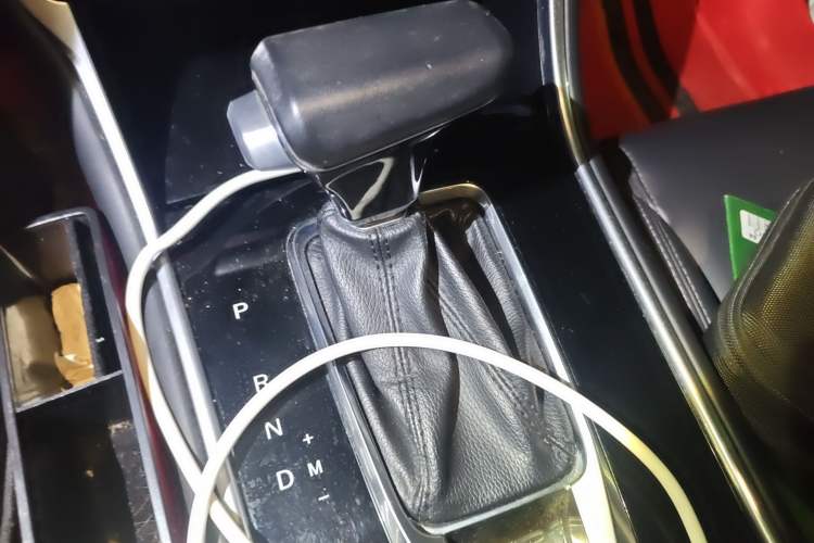 Used CHANGAN CS75 2018 280T Automatic Yazi Model China V Standard Gear Lever