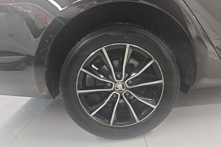 Used Skoda Octavia 2017 1.6L Automatic Smart Drive Edition
