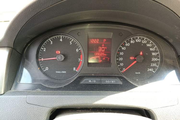 Used Volkswagen Santana 2013 1.6L Automatic Comfort Edition