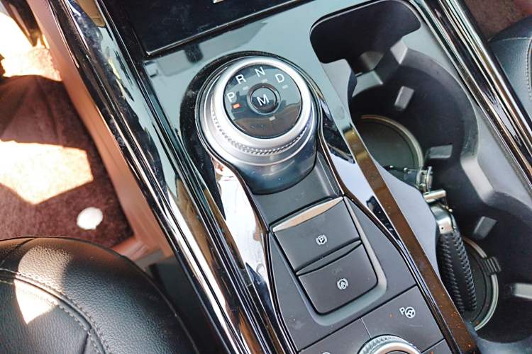 Used Ford Explorer 2020 EcoBoost 285 4x4 Titanium Edition 6 Seats
