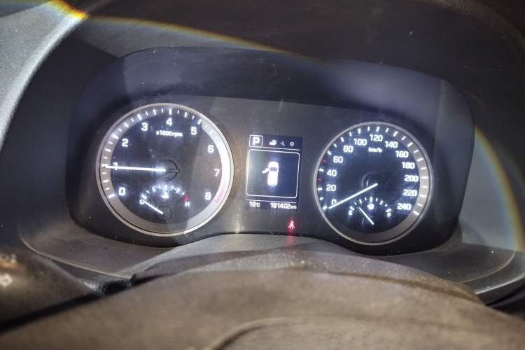 Used Hyundai Tucson 2015 1.6T Dual-Clutch Two-Wheel-Drive Smart Model Instrument Cluster