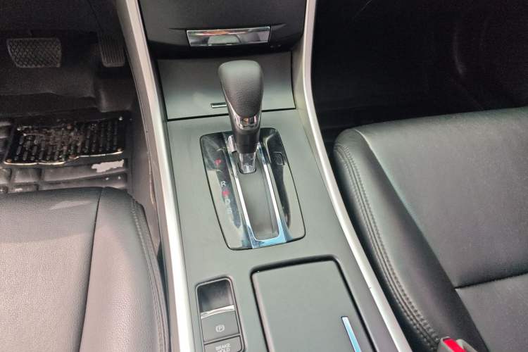 Used Honda Accord 2015 2.0L LX Comfort Edition
