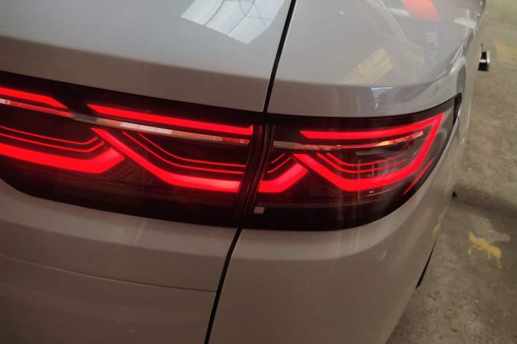 Used BYD Song L DM-i 2024 112 km Beyond Edition
