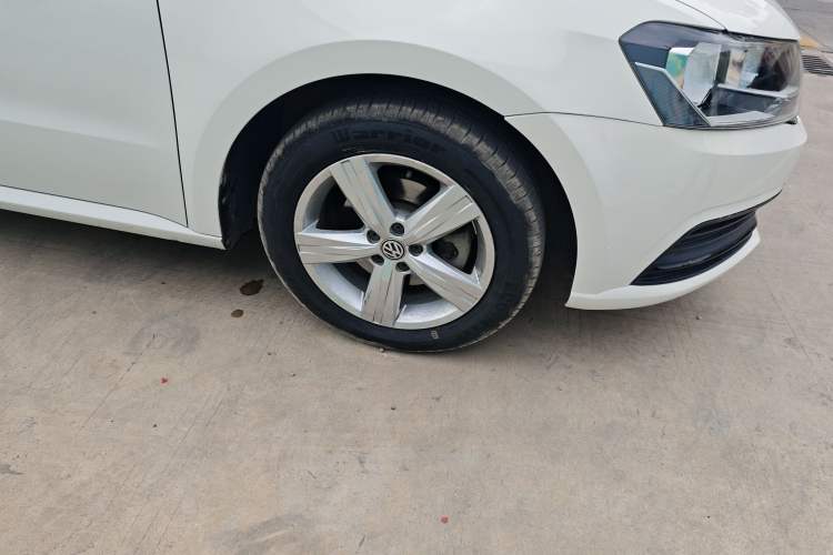 Used Volkswagen Lavida 2017 1.6L Manual Fashion Edition