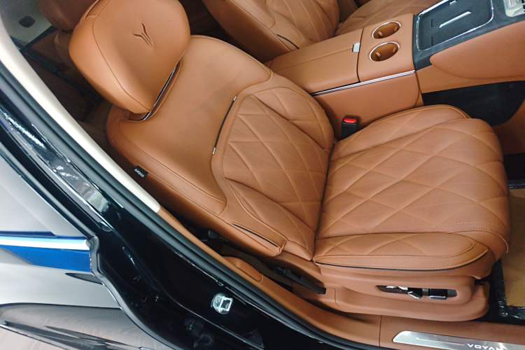 Used VOYAH Titan 2026 Model Max+ Right Front Seat