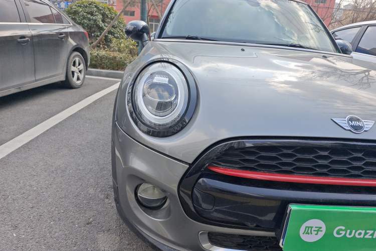 Used MINI 2014 1.5T COOPER Fun
