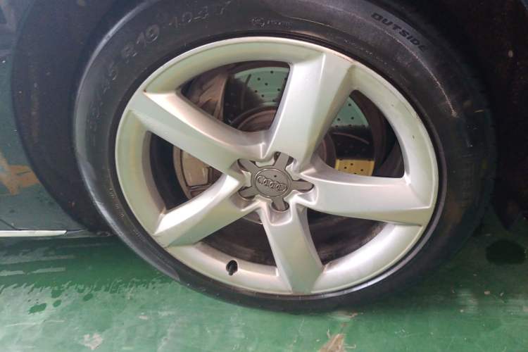 Used Audi A8 2012 A8L 50 TFSI quattro Comfort model