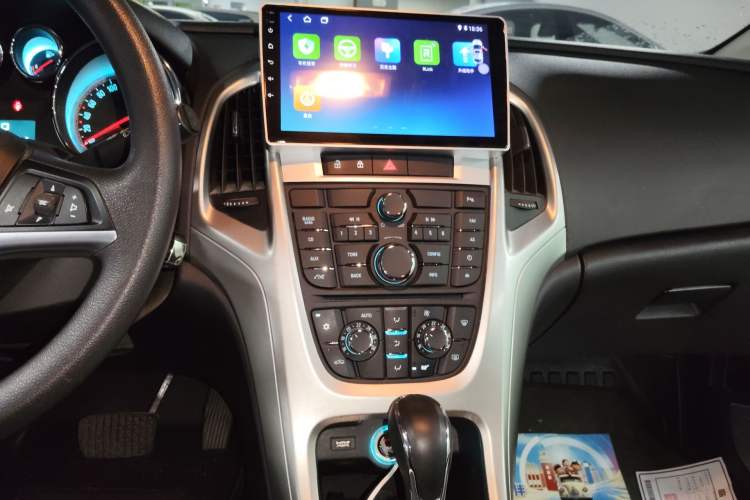 Used Buick GT 2014 XT 1.6L Automatic Comfort Edition Audio And AC Panel