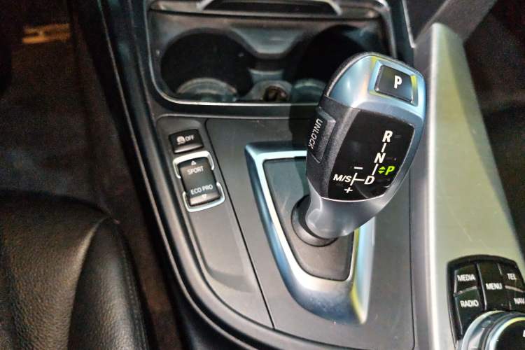 Used BMW 4 Series 2016 420i Convertible Fashion Model
