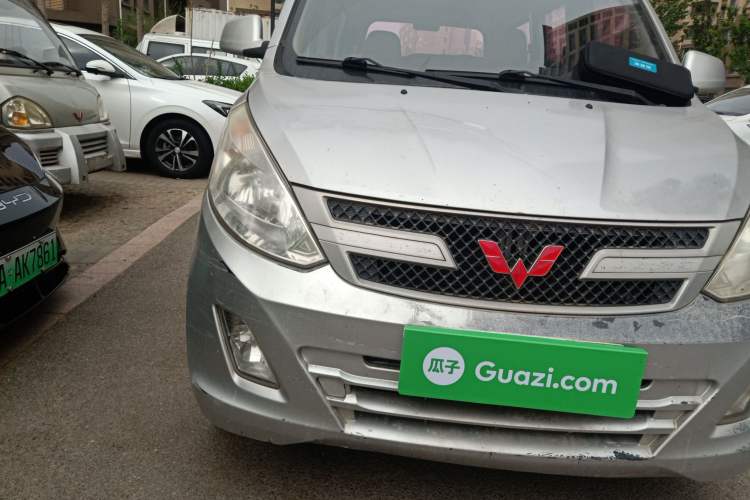 Used Wuling Rongguang V 2015 1.2L Base Version