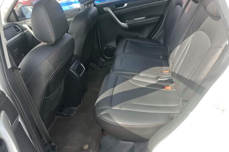 Used Haval H6 2015 Sport Edition 1.5T Automatic Two-Wheel Drive Luxury Model
