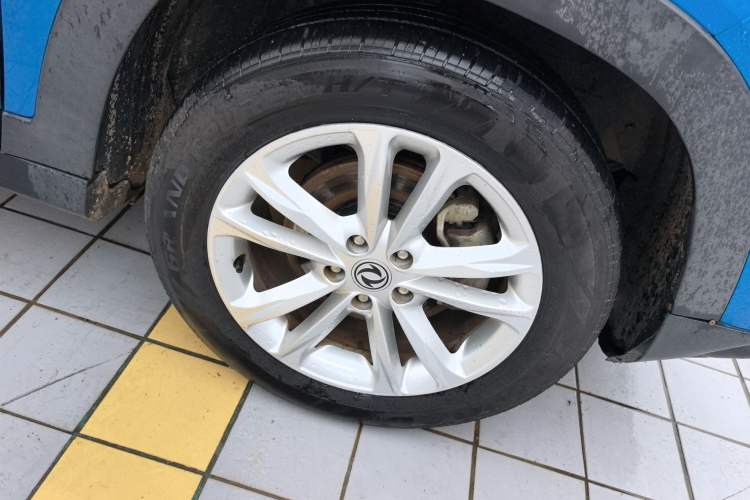 Used Dongfeng Fengon S560 2018 1.8L CVT Elite Model 7 Seats