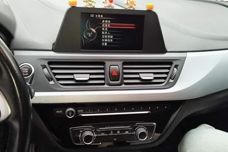 Used BMW 1 Series 2017 118i Fashion Model Audio And AC Panel