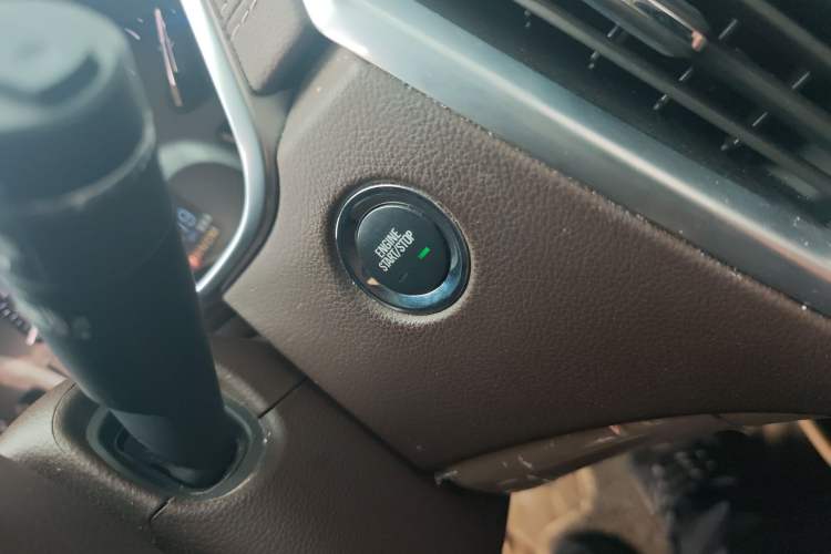 Used Cadillac SRX 2015 3.0L Elite Model Vehicle Key