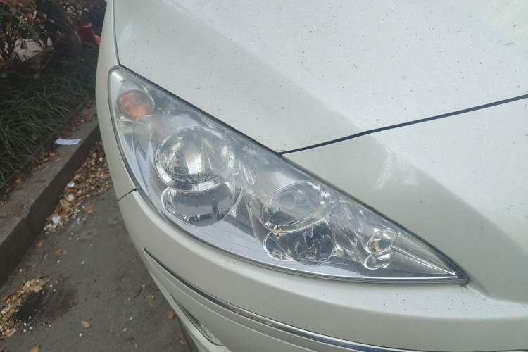 Used Peugeot 408 2013 2.0L Automatic Comfort Edition Right Front Headlight
