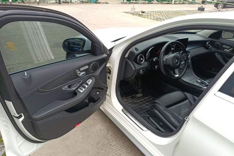 Used Mercedes-Benz C-Class 2017 Facelift C 200 L Sport Edition
