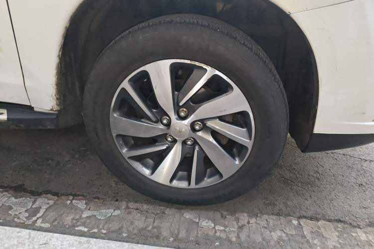 Used Mitsubishi ASX 2016 1.6L Manual Two-Wheel Drive Pioneer Edition
