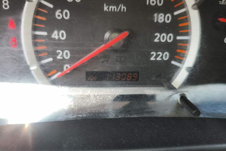 Used Nissan Paladin 2008 2.4L Two-Wheel-Drive Standard Version