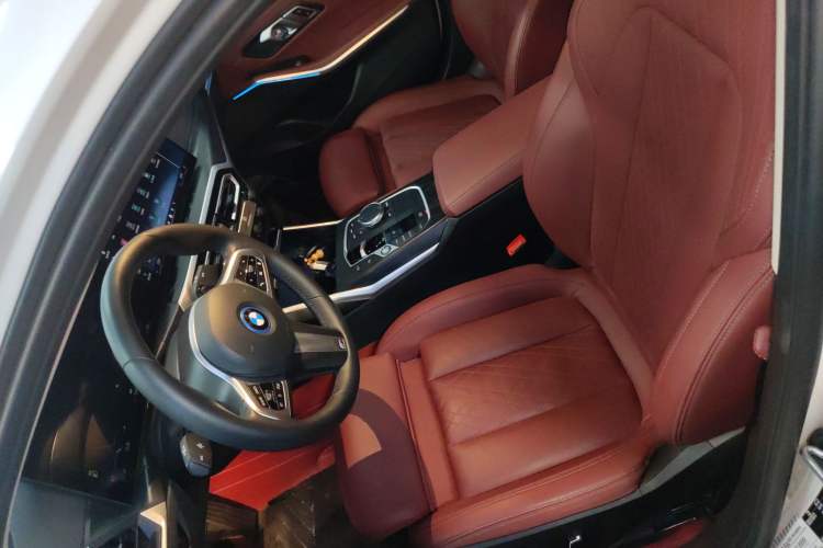 Used BMW i3 2022 eDrive 35 L
