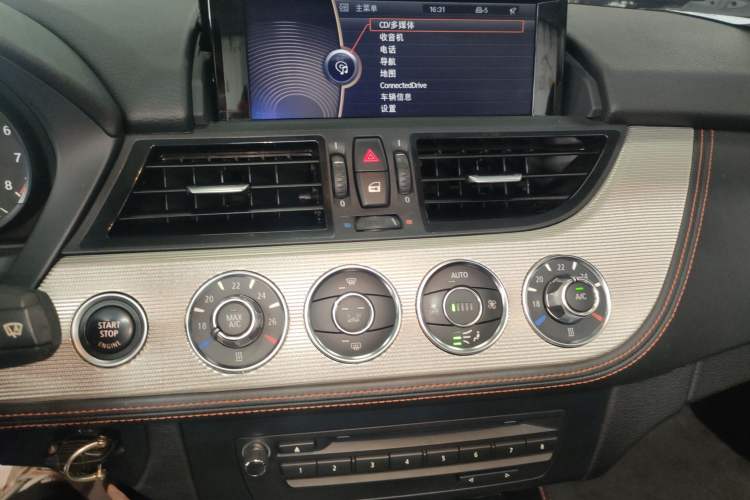 Used BMW Z4 2013 sDrive20i Leading Model