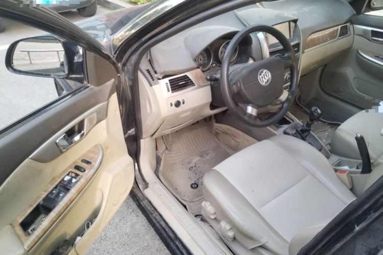 Used Buick Excelle 2015 1.5L Manual Classic Trim Driver Seat