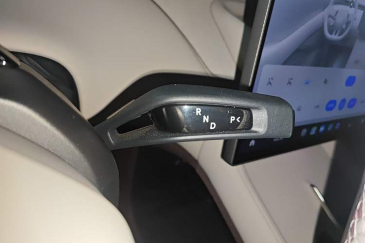 Used Xiaomi Auto YU7 2025 Ultra-Long Range High-Performance All-Wheel-Drive Max Edition